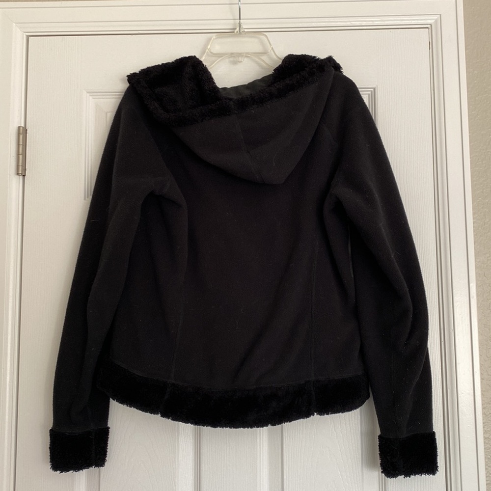 Mountain Hardware Jacket - image 3